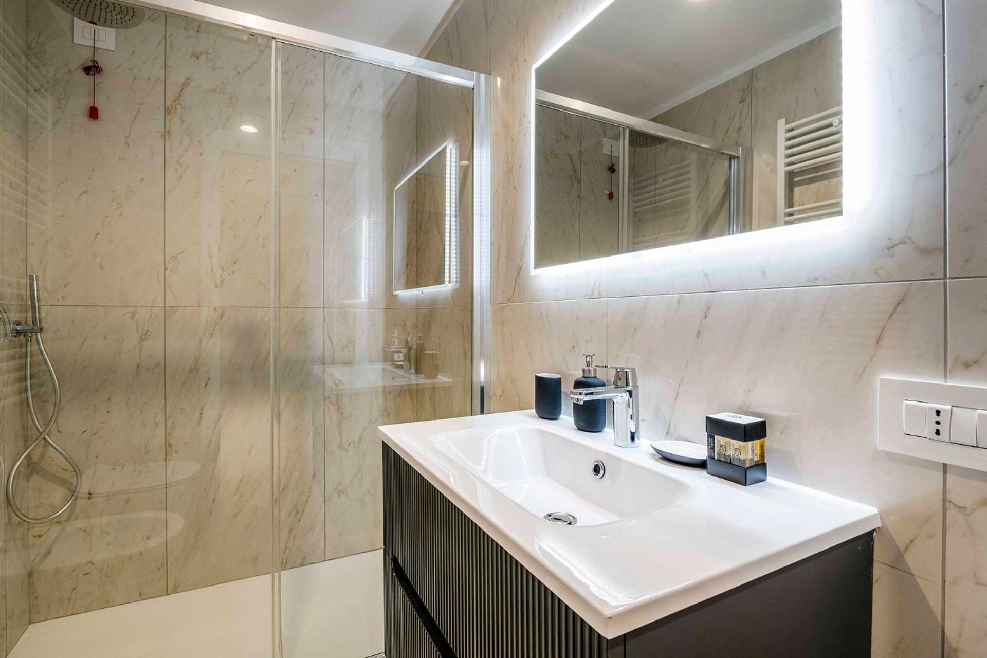 Velasca Tower Apartments ミラノ エクステリア 写真