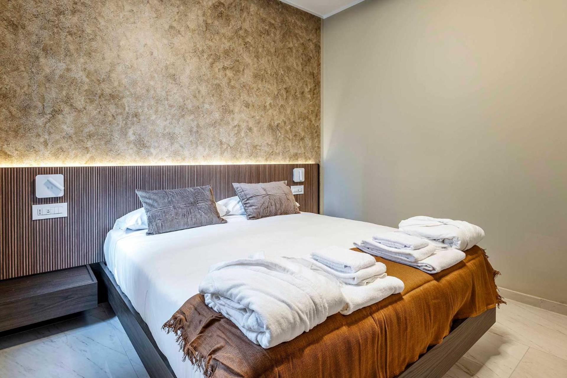 Velasca Tower Apartments ミラノ エクステリア 写真